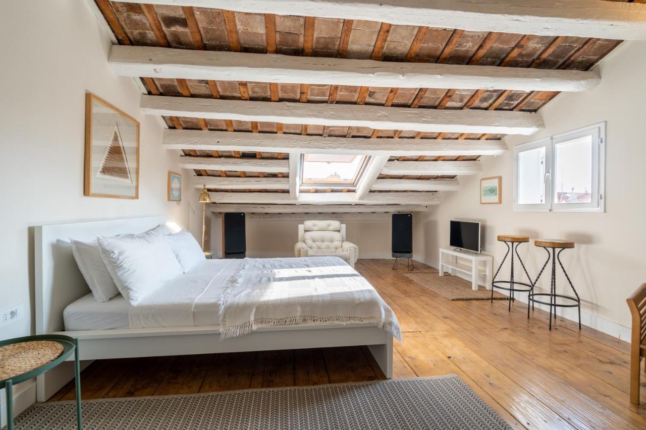 Apartments & Rooms Carera 6 ロヴィニ エクステリア 写真